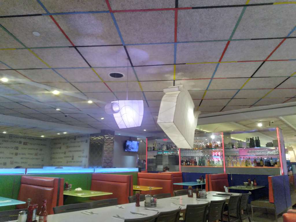 Top 10 Food Apps for Holiday&nbsp;Travel