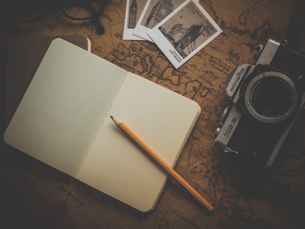 Preserving Travel Memories: A Guide to Smash Journaling for&nbsp;Travelers