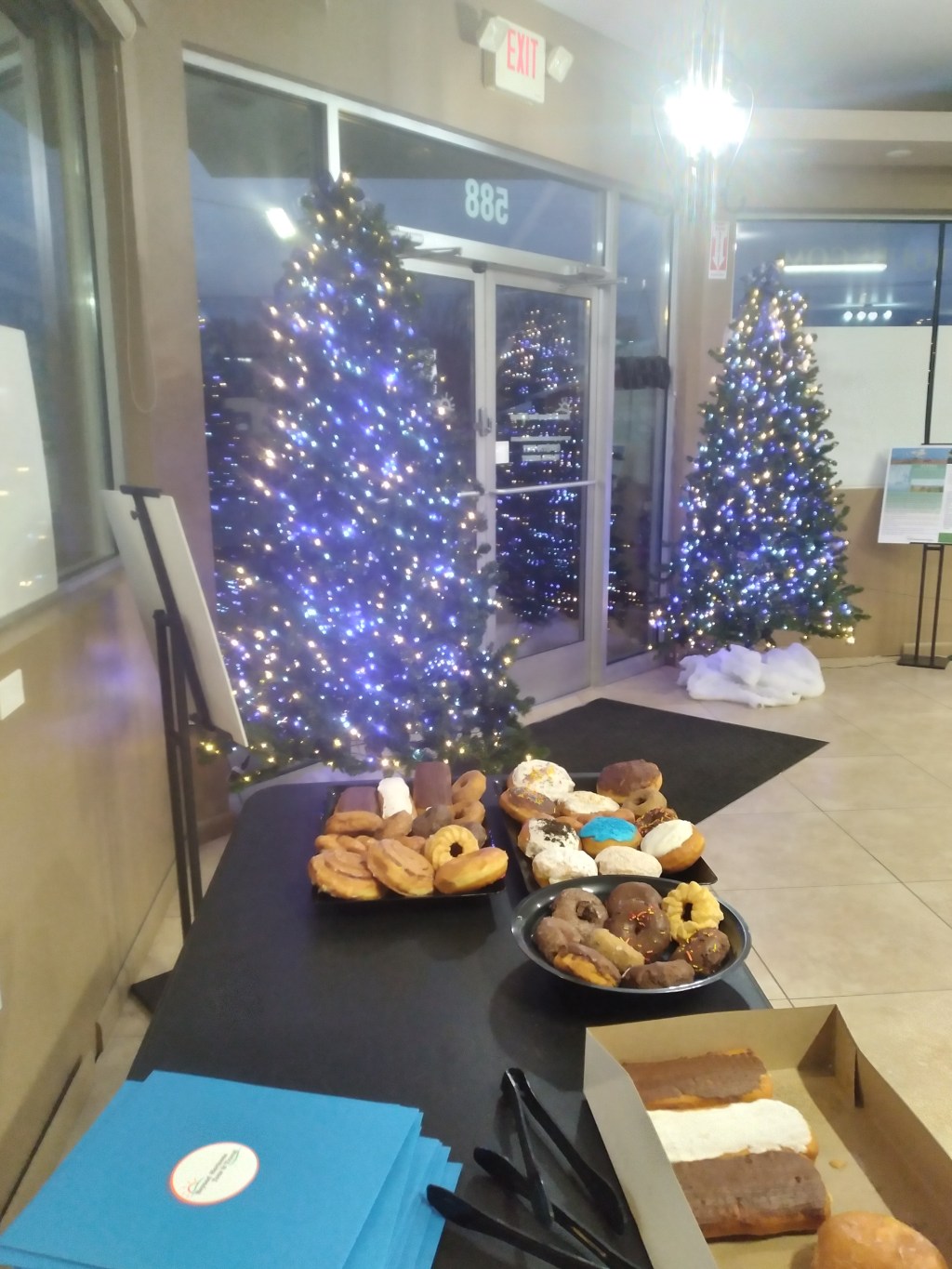 25 Days of Christmas Trees: Day 1-Beyond Horizons Tour & Travel&nbsp;Lobby