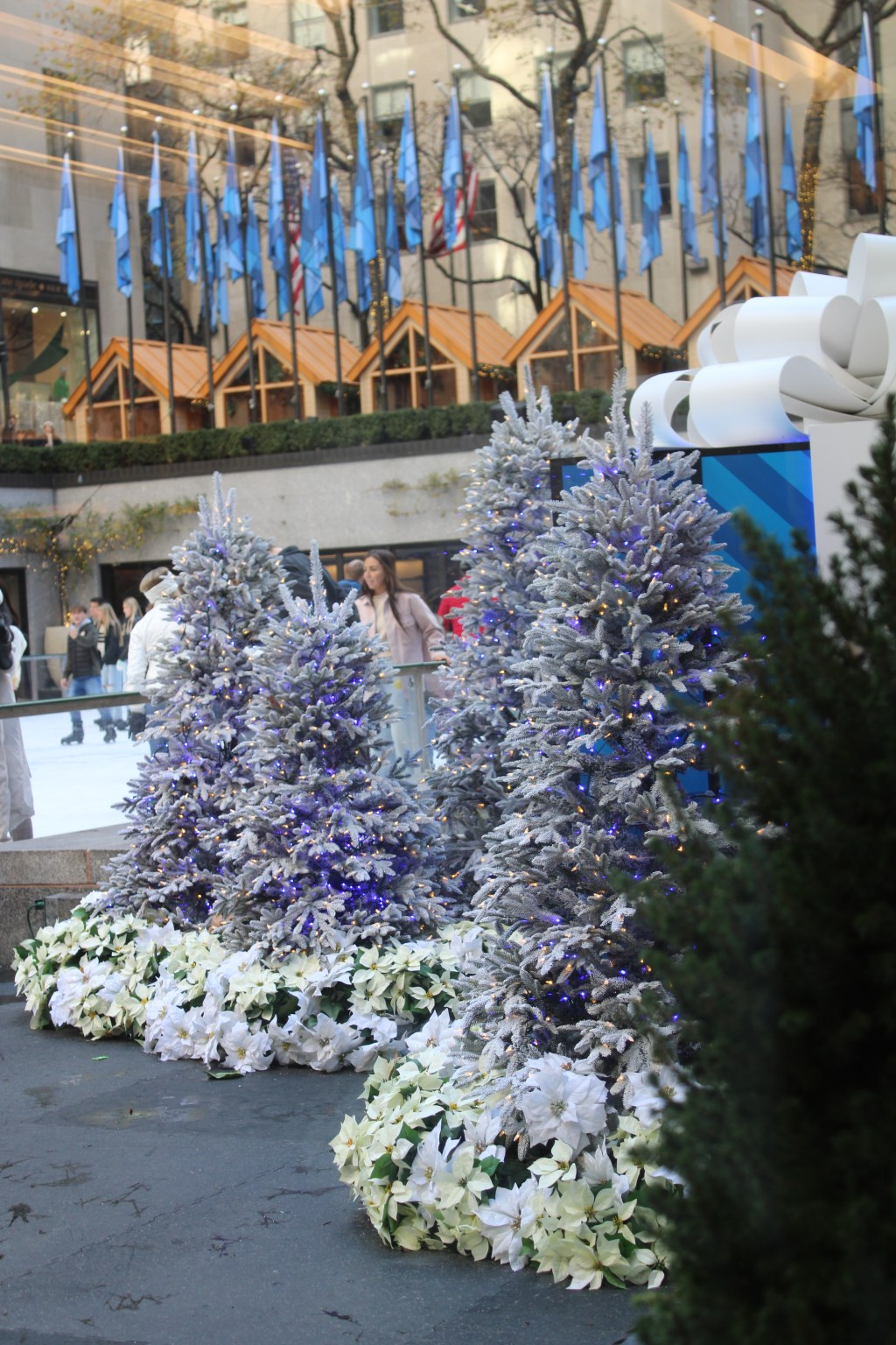 25 Days of Christmas Trees: Day 14–The Rink at Rockefeller&nbsp;Center