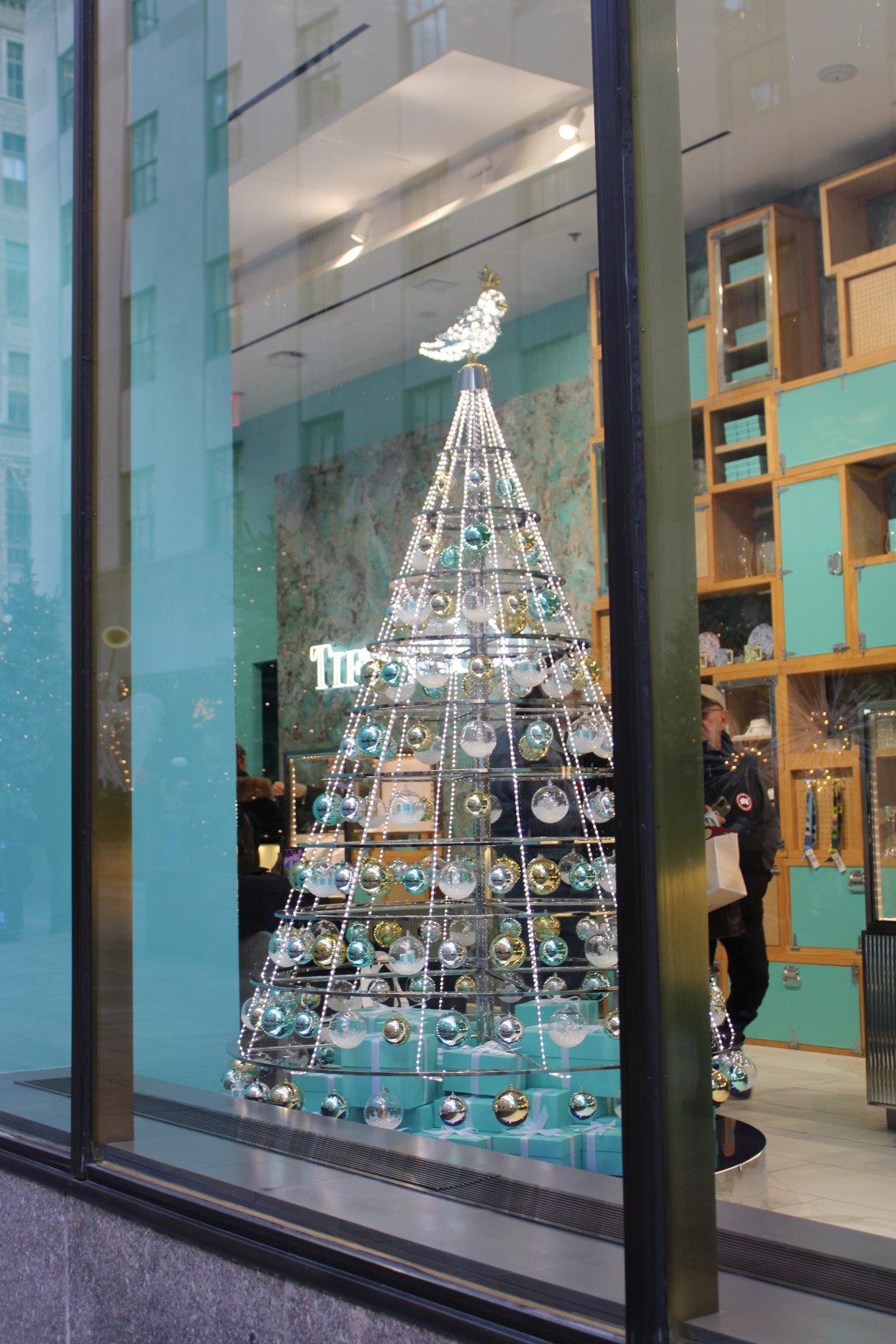 25 Days of Christmas Trees: Day 5–Tiffany &&nbsp;Co.